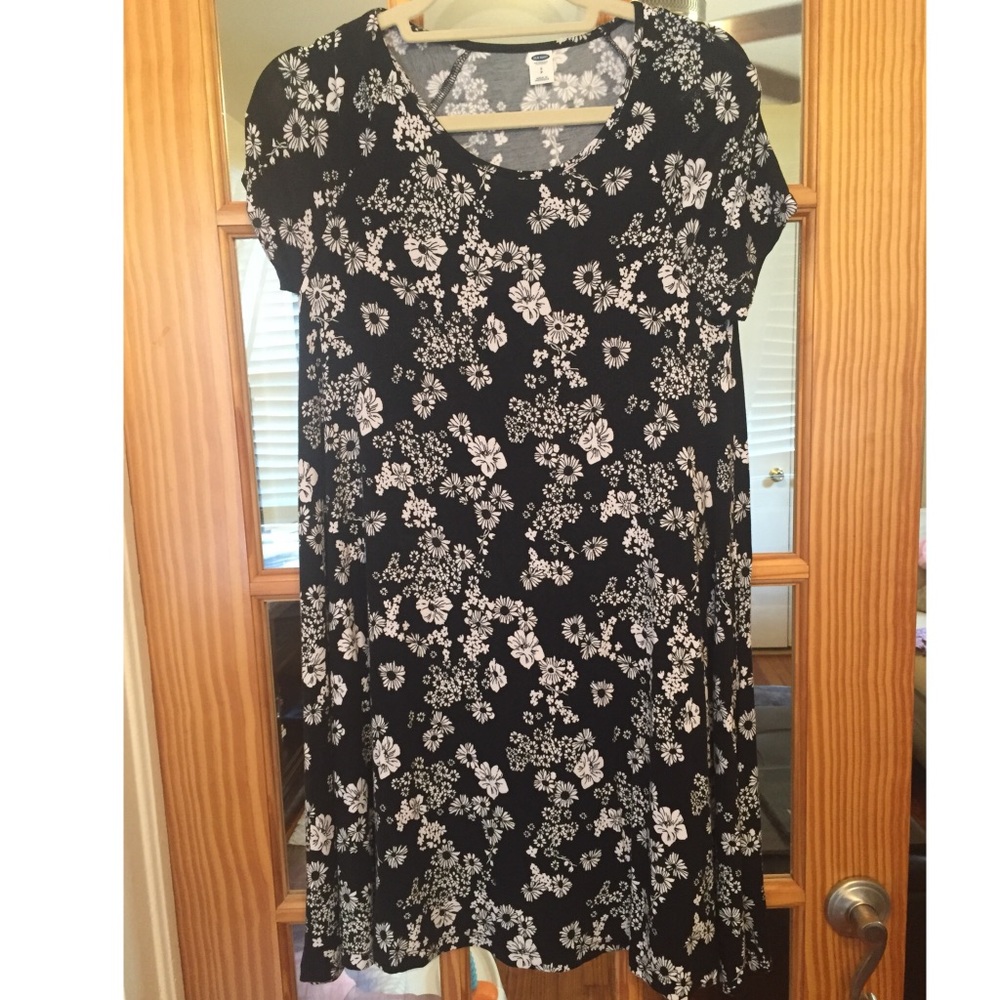 Black and white cotton dress